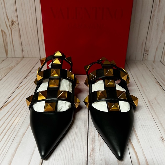 Valentino Garavani Roman Stud Ankle Strap Leather Mule Flat Black Sz 37 / 7 - Picture 6 of 12